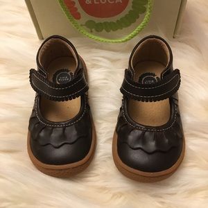 Livie and Luca Mocha Brown Ruche Mary Janes Sz 5